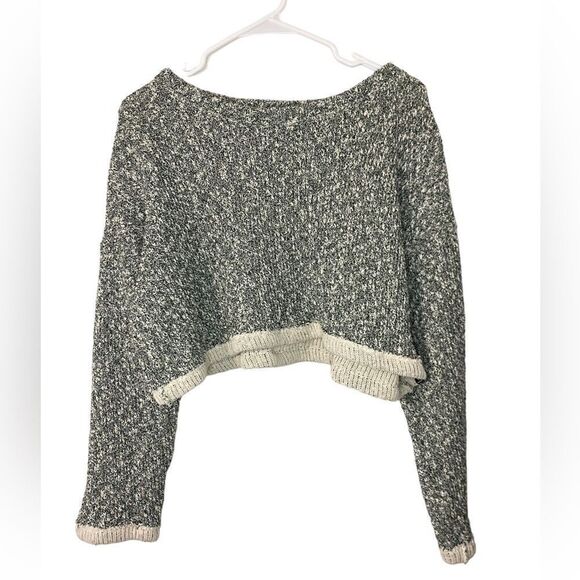 Koral 2 piece lounge set sweater and joggers- colors match, pic lighting is diff - Picture 3 of 12